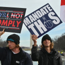 <p>Protesta contra las exigencias de vacunas contra el covid en Washington DC en 2022. / <strong>Brett Davis (Flickr)</strong></p>