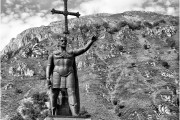 <p>Monumento a Don Pelayo en Covadonga, creado por Gerardo Zaragoza e inaugurado en 1964.</p>