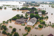 <p>Terrenos y casas inundadas. </p>