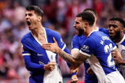 <p>Morata celebra su gol al Mallorca en el partido en que se conmemoraba el 120 aniversario del Atleti.</p>