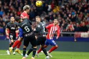 <p>Griezmann remata de cabeza en la acción del gol frente al Mallorca, 25 de noviembre. <strong>/ Atlético de Madrid </strong></p>