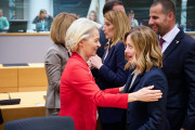 <p>Ursula von der Leyen y Giorgia Meloni, durante el Consejo Europeo extraordinario en Bruselas, el 17 de abril de 2024. /<strong> Dati Bendo (European Union, 2024)</strong></p>