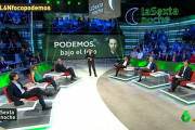 <p>Ignacio Escolar junto a Eduardo Inda y Francisco Marhuenda, entre otros, durante un debate sobre la financiación de Podemos. Mayo de 2016. / <strong>La Sexta</strong></p>