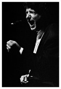 Enrique Morente, cantando en París, en 1995.