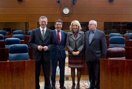 <p>Alberto Ruiz-Gallardón, Ignacio González, Esperanza Aguirre y Joaquín Leguina, en una comparecencia en la comisión de estudio de la Asamblea de Madrid.</p>