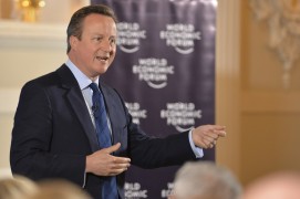 <p>Cameron da un discurso en mayo a favor de permanecer en la UE en el Foro Económico Mundial, en Mansion House (Londres).</p>