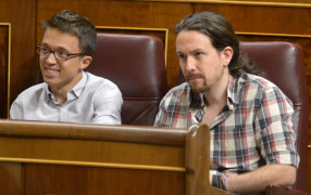 <p>Íñigo Errejón y Pablo Iglesias, en el Congreso de los Diputados.</p>