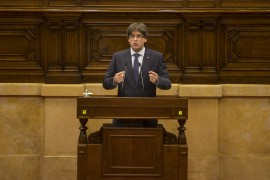 <p>Carles Puigdemont durante la segunda sesión de la moción de confianza, el 29 de septiembre</p>