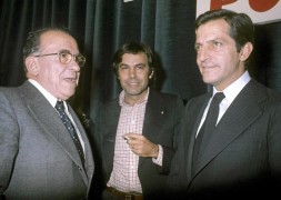<p>Santiago Carrillo, Adolfo Suárez y Felipe González en 1977.</p>