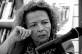 <p>La directora literaria de Lumen, Silvia Querini, durante una conferencia en la Librería Picasso de Almería. </p>