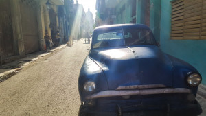 <p>Coche aparcado en una de las calles de La Habana.</p>
