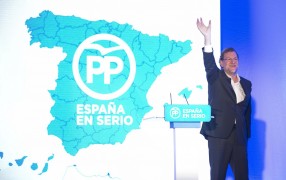 <p>Mariano Rajoy presenta a los candidatos para las elecciones generales el 21 de noviembre de 2015.</p>