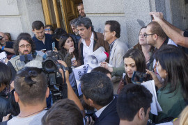 <p>Concentración ante la Embajada de México en Madrid para protestar contra el asesinato de periodistas en ese país. </p>