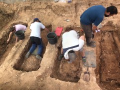 <p>Exhumación de cuatro fosas individuales en el cementerio de Guadalajara. </p>
