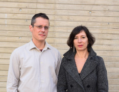 <p>Sergio Salgado y Simona Levi.</p>