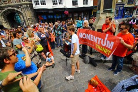 <p>Mitin de Momentun en Canterbury (Reino Unido), en apoyo a Jeremy Corbyn. 16 de julio de 2016.</p>