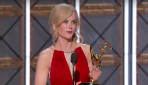 <p>Nicole Kidman, tras ganar el Emmy por la serie 'Big Little Lies'. 17 de septiembre de 2017. </p>