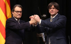 <p>Artur Mas y Carles Puigdemont en enero de 2016. </p>