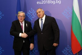 <p>Jean-Claude Juncker y Boyko Borissov en el Consejo de Ministro de la UE celebrado en Sofía. Enero de 2018</p>