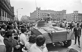 <p>Tanquetas en el Zócalo de México el 28 de agosto de 1968</p>