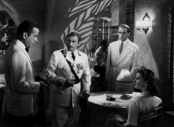 <p>“¡Señores, aquí se opina!”, que dijo el capitán Renault de <em>Casablanca </em>para justificar el cierre del Rick’s Bar.</p>