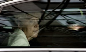 <p>Angela Merkel, en su llegada a una cumbre europea de jefes de Estado en 2015. </p>