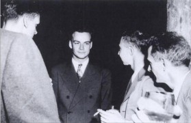 <p>Richard Feynman (en el centro) en el laboratorio de Los Alamos durante el Proyecto Manhatan.</p>