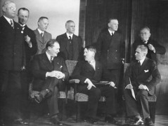 <p>El primer Gabinete de Adolf Hitler, formado en 1933. </p>