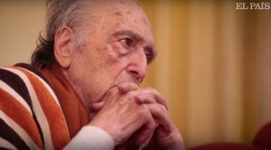 <p>Imagen de Sánchez Ferlosio dos días antes de cumplir 90 años, tomada de un vídeo de El País. </p>