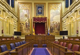 <p>Interior del Parlamento de Canarias.</p>