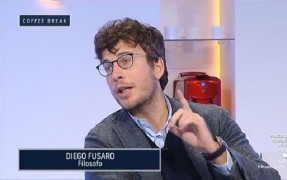 <p>Diego Fusaro en 2018 en un debate televisivo del canal La7 Attualità.</p>