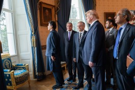 <p>El presidente de EE.UU., Donald Trump, ofrece al presidente de Pakistán, Imran Khan, un tour privado por la Casa Blanca durante su visita el 22 de julio de 2019.</p>