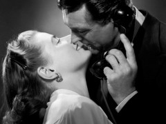 <p>Cary Grant e Ingrid Bergman en Encadenados (Hitchcock, 1946).</p>