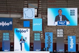 <p>Alberto Núñez Feijóo durante un acto de campaña del PP.</p>