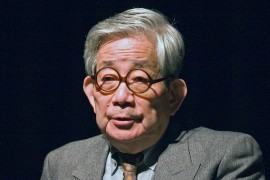 <p>Kenzaburo Oé, durante una conferencia en el Instituto Japonés de Colonia (Alemania).</p>