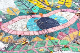 <p>Fuente Espejo de la Estrella, pintada por Diego Rivera.</p>