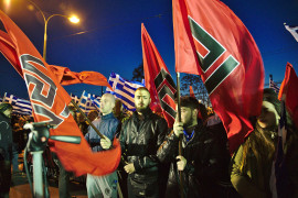 <p>Miembros de Amanecer Dorado en una manifestación en Atenas en 2015.</p>