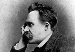 <p>Retrato de Friedrich Nietzsche en 1882, por el fotógrafo Gustav Adolf Schultze.</p>