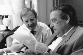 <p>Octavio Paz trabajando con Hans Meinke a mediados de los noventa. </p>