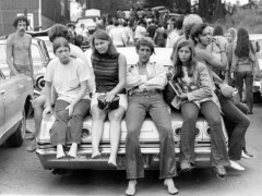 <p>Fotografía tomada en los alrededores del festival de música de Woodstock el 18 de agosto de 1969.</p>
