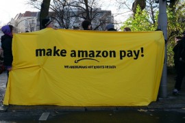 <p>Manifestación 'Make Amazon Pay' en Berlín, el pasado 24 de noviembre de 2017. </p>