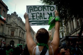 <p>Pañuelazo en Ciudad de México por el aborto legal (2018).</p>