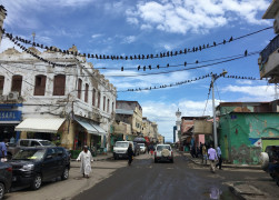 <p>Céntrica calle de la ciudad de Yibuti, capital del país homónimo.</p>
