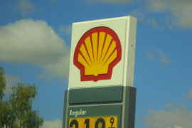 <p>Logo de Shell en una gasolinera.</p>