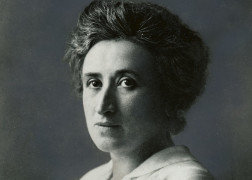 <p>Retrato de Rosa Luxemburgo.</p>