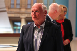 <p>Oskar Lafontaine en la noche de las elecciones al parlamento de Sarre en 2017.</p>