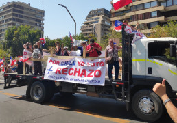 <p>Marcha por el Rechazo a una nueva Constitución en Chile en 2020.</p>