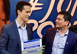 <p>Deltan Dallagnol (izquierda) y Sergio Moro (derecha) anuncian la candidatura al Congreso del primero.</p>