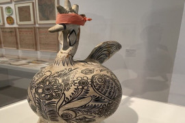 <p>La gallina ciega, real, de Max Aub, expuesta en la exposición ‘El pensamiento perdido’, actualmente en el Reina Sofía.</p>