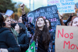 <p>Mujeres en una manifestación por el 8M. </p>